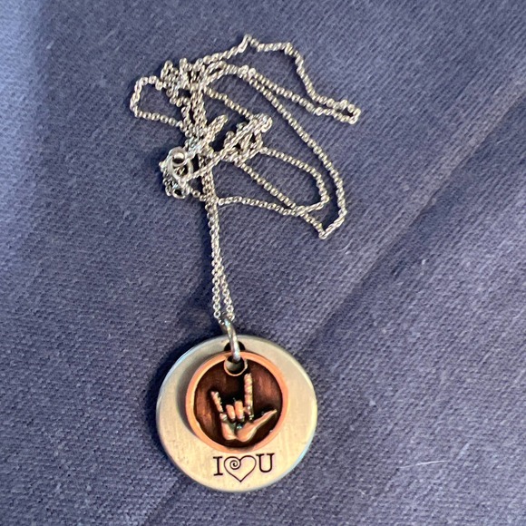 ASL I Love You ILY Sign Language Pendant Necklace Heart with 18" Chain - Picture 2 of 5